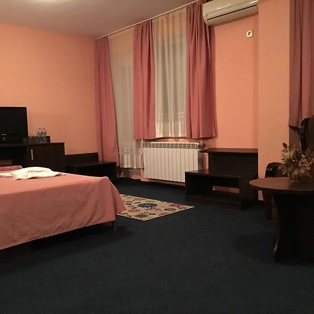 Hotel Biju Burgas Esterno foto