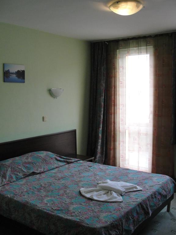 Hotel Biju Burgas Esterno foto