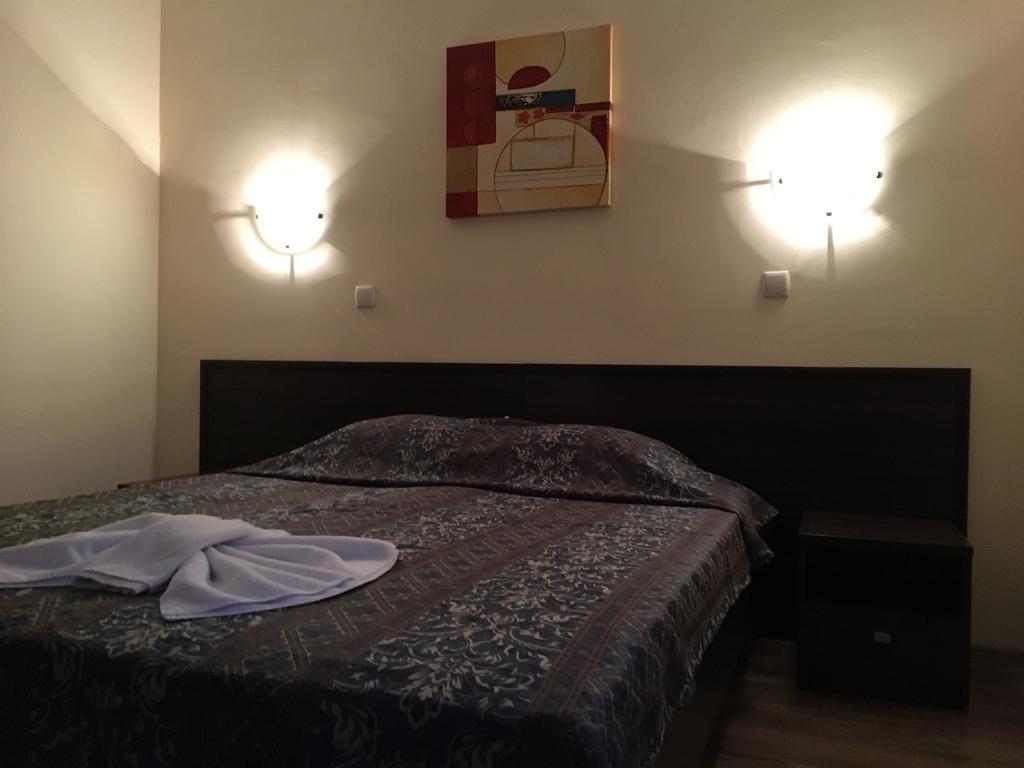 Hotel Biju Burgas Esterno foto
